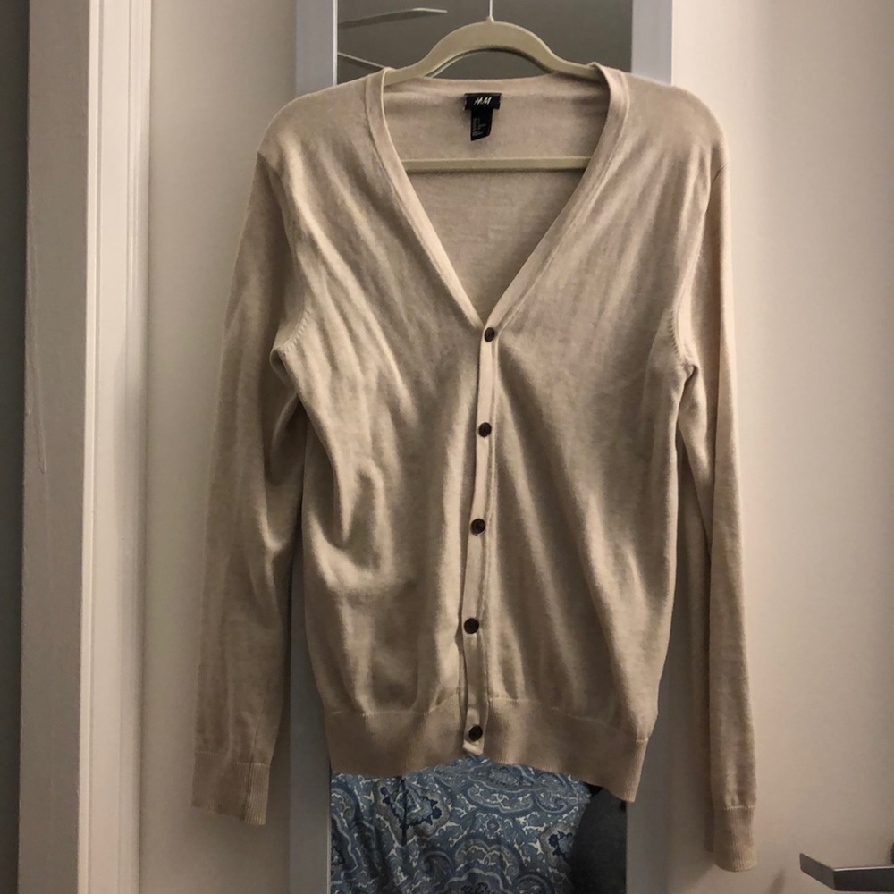 H&M Men’s cream cardigan, size small